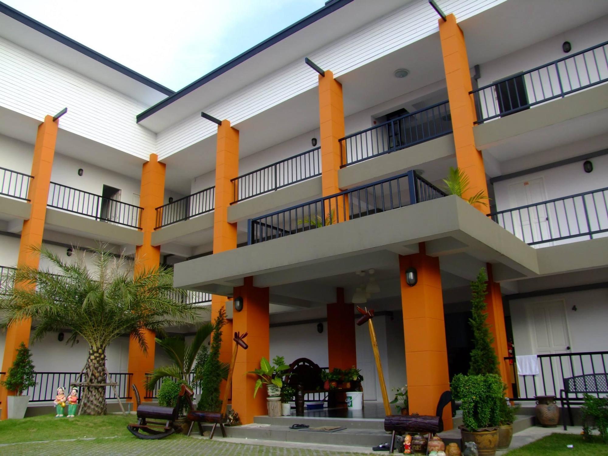 Granny House Ξενοδοχείο Nakhonratchasima Εξωτερικό φωτογραφία